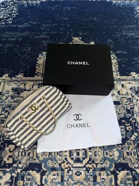 💙⚓️CHANEL💙⚓️ BRAND NEW N/A Cream/Chambray Striped Mini Bowling Bag.